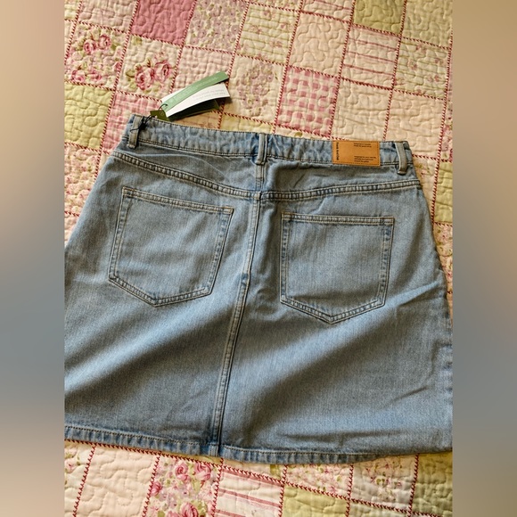 Frank and Oak Denim Skirt - Picture 2 of 4